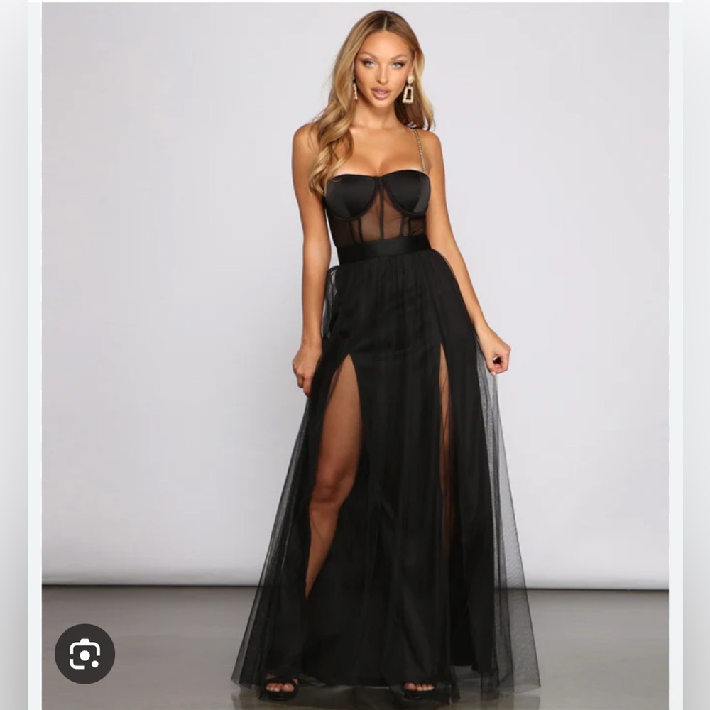 Windsor Cintra Mesh Tulle Bustier gown with adjustable/removable straps